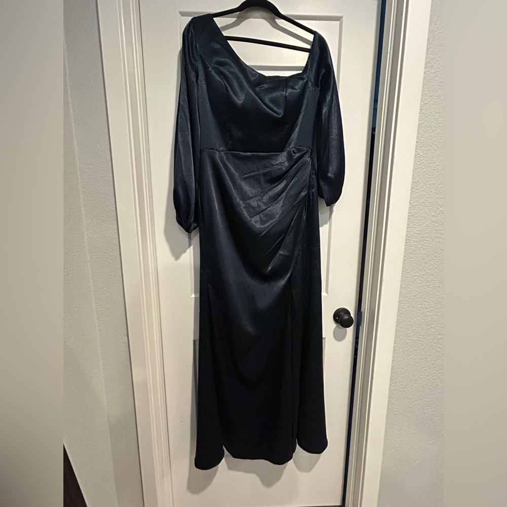 JJ’s House Navy Long Dress